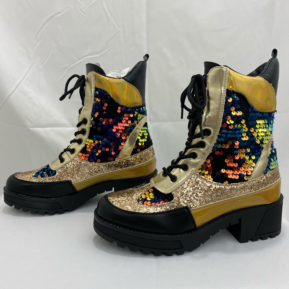 Boots - Picture 3 of 4